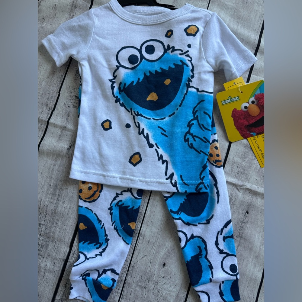 Sesame Street Cookie Monster Pajama Set 18M 2T Pants Shirt NWT NEW Kids Baby - Picture 2 of 5
